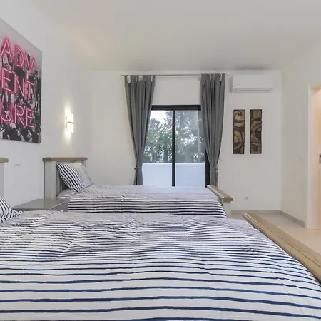 Villa Superb Beach Townhouse At Vila Gaivota Ferragudo (Faro)